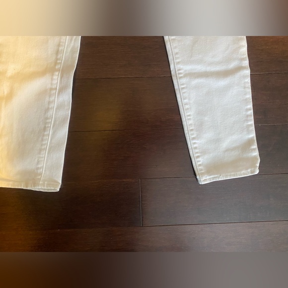 Levi’s white jeans - Picture 10 of 11